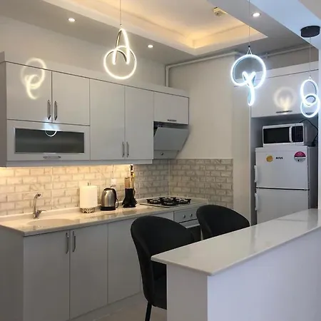 شقة غرفتين و صاله بإطلالة رائعه Apartment *